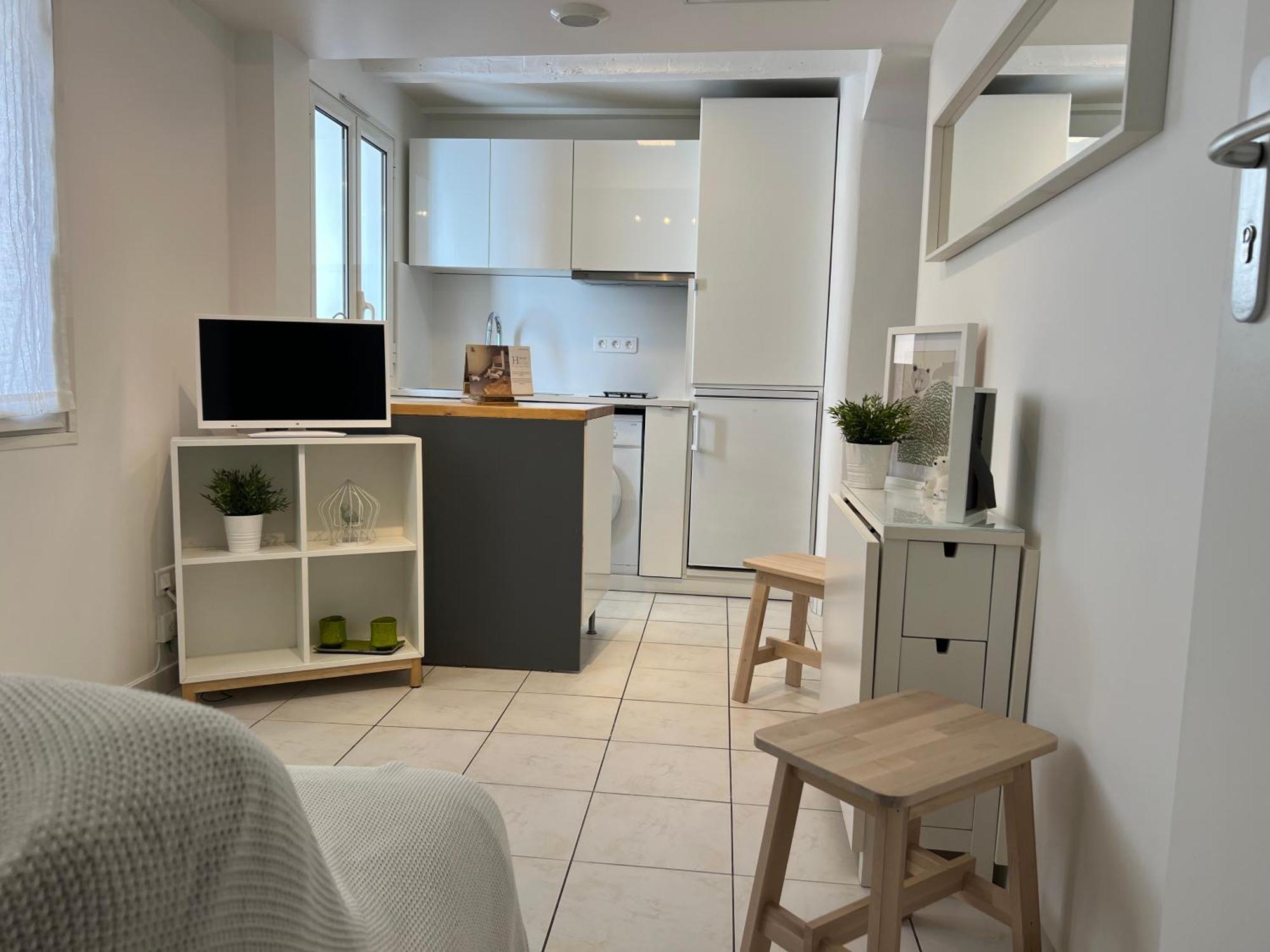 La Taniere De L'Ours Blanc Aubagne-Cassis-Aix En Provence Apartamento Exterior foto