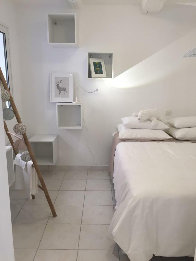 La Taniere De L'Ours Blanc Aubagne-Cassis-Aix En Provence Apartamento Exterior foto